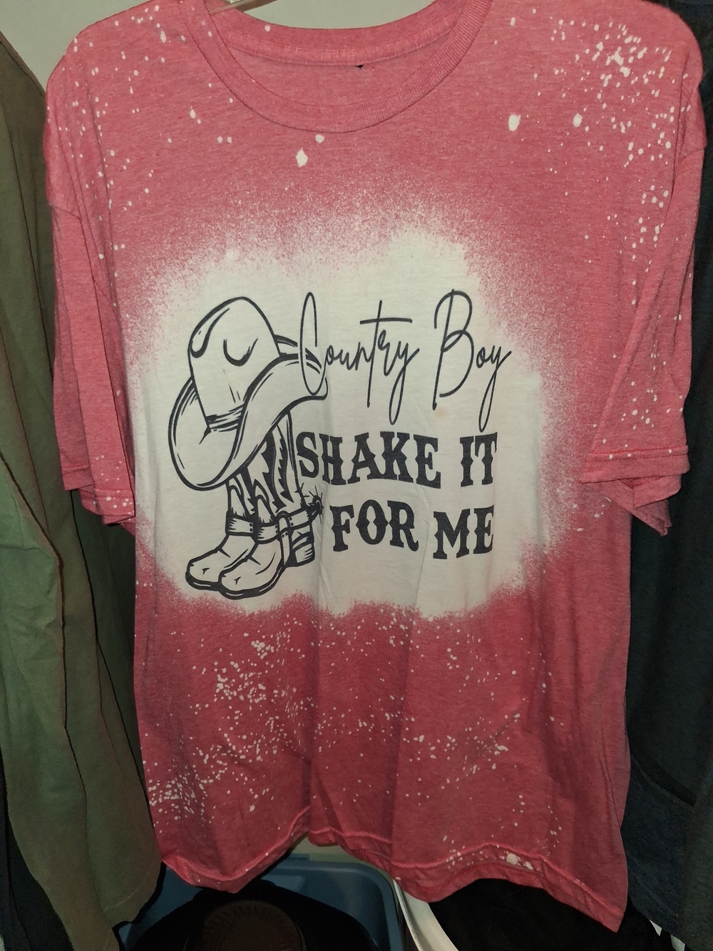 Gildan Pink 'Country Boy - Shake It For Me' Graphic Tee